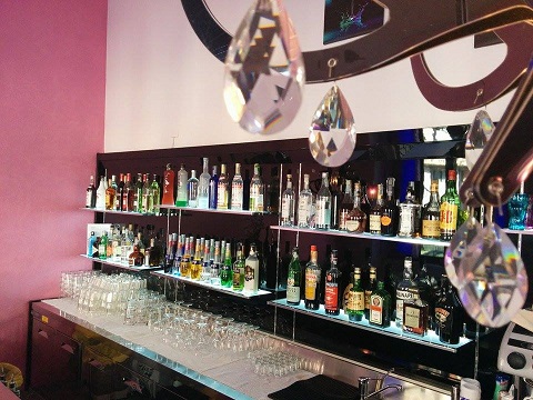 bar